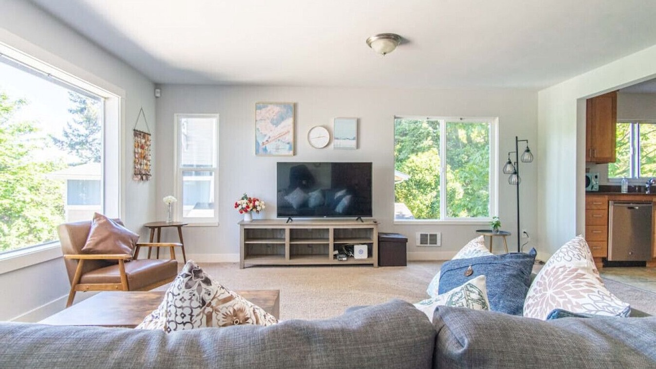 Photo of Livingroom in Rainier Valley