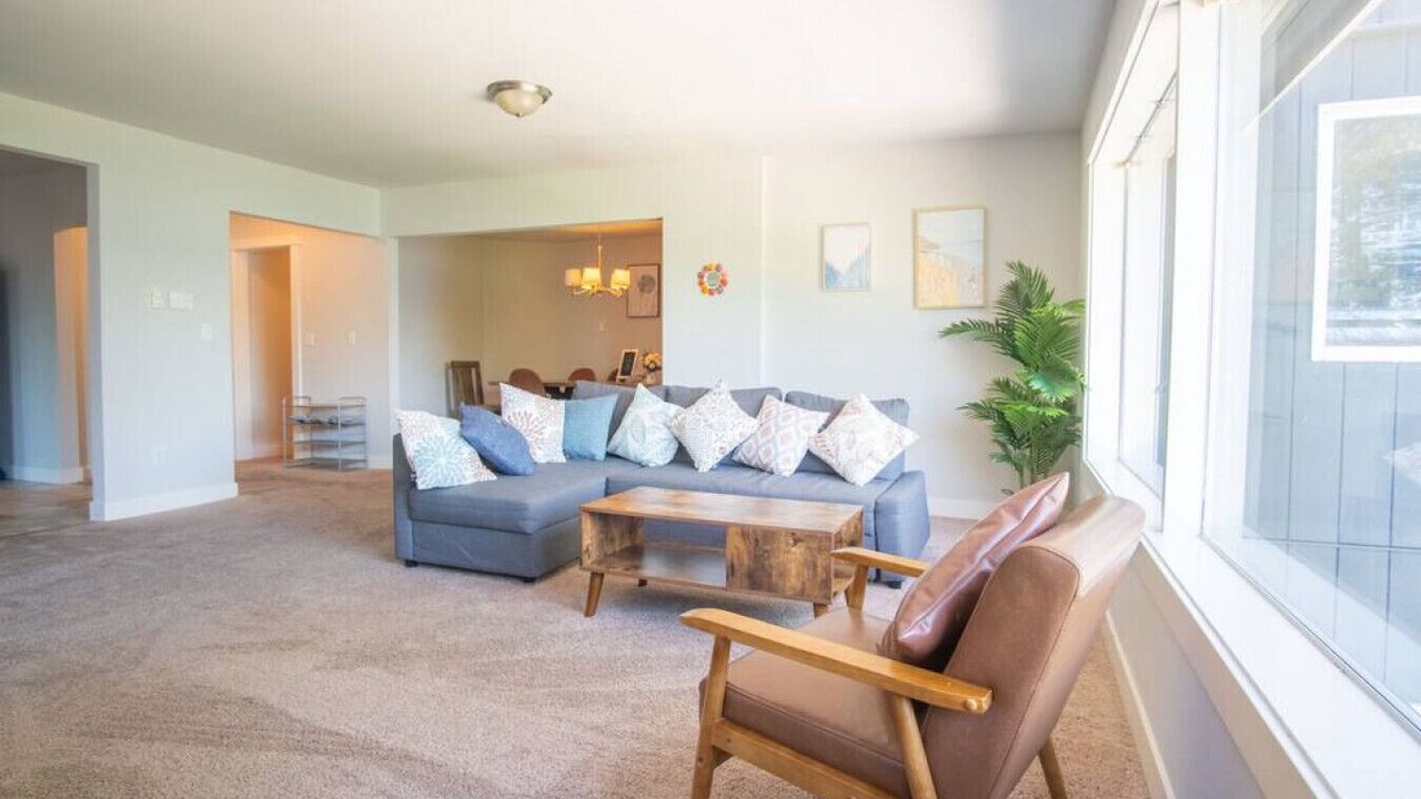 Photo of Livingroom in Rainier Valley