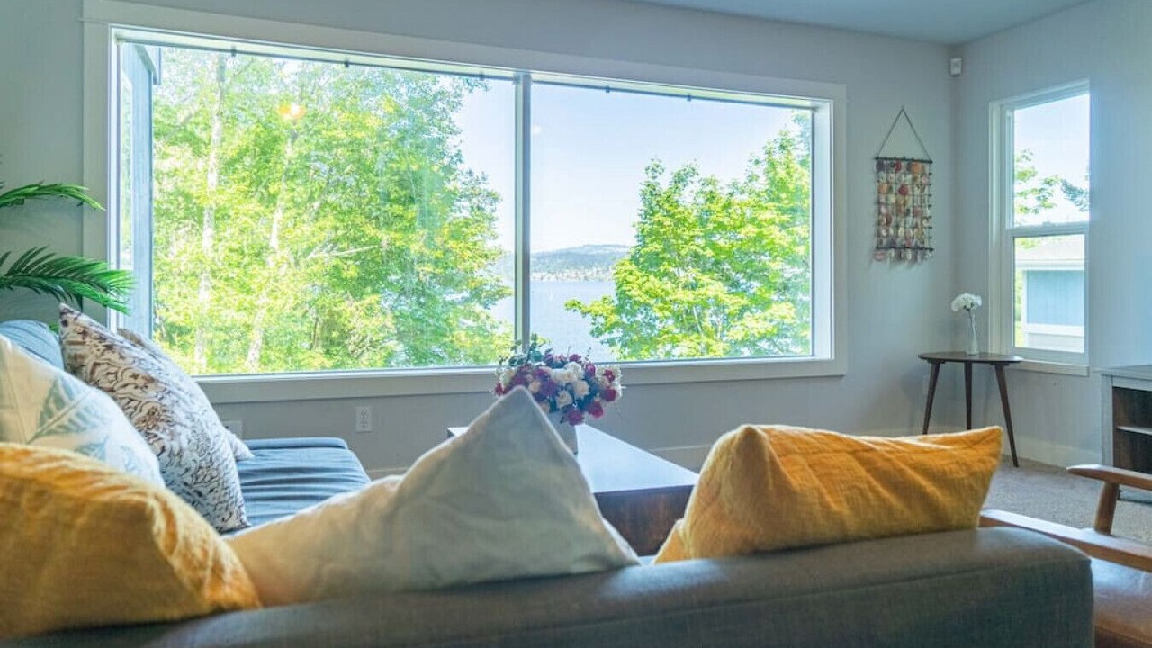 Photo of Livingroom in Rainier Valley
