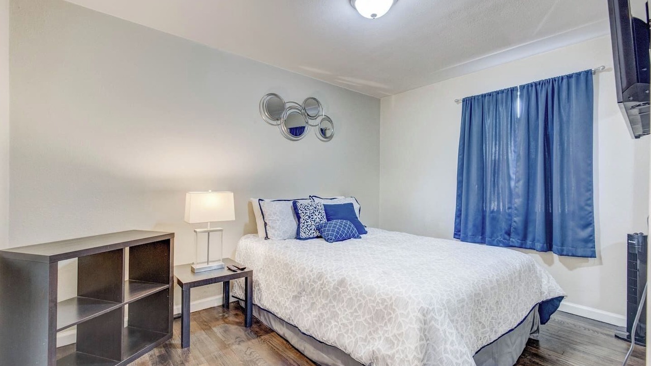 Photo of Bedroom in Lakewood