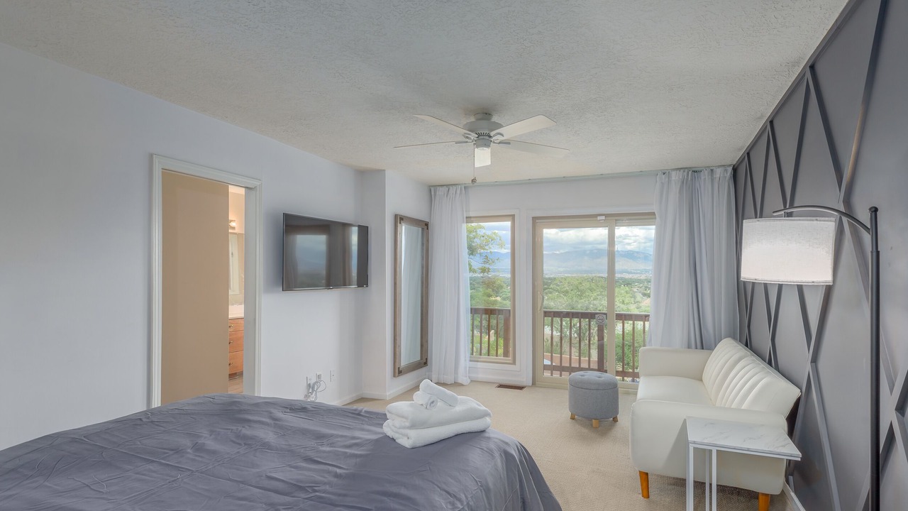 Photo of Bedroom in West Bluff