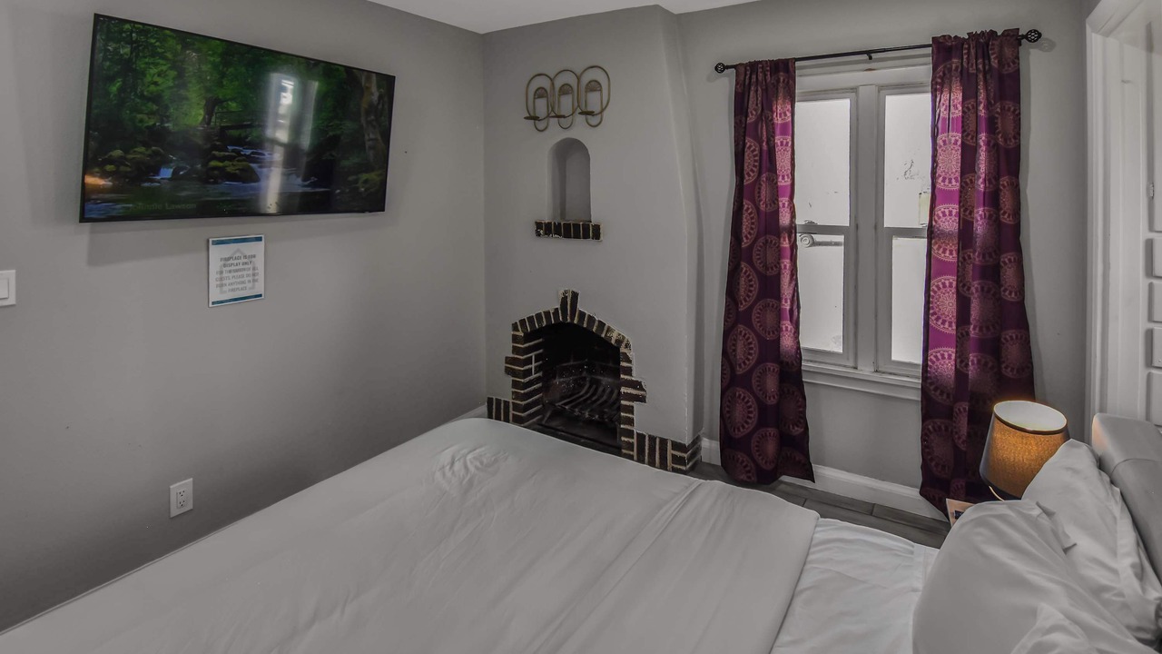 Photo of Bedroom in Washington Park West