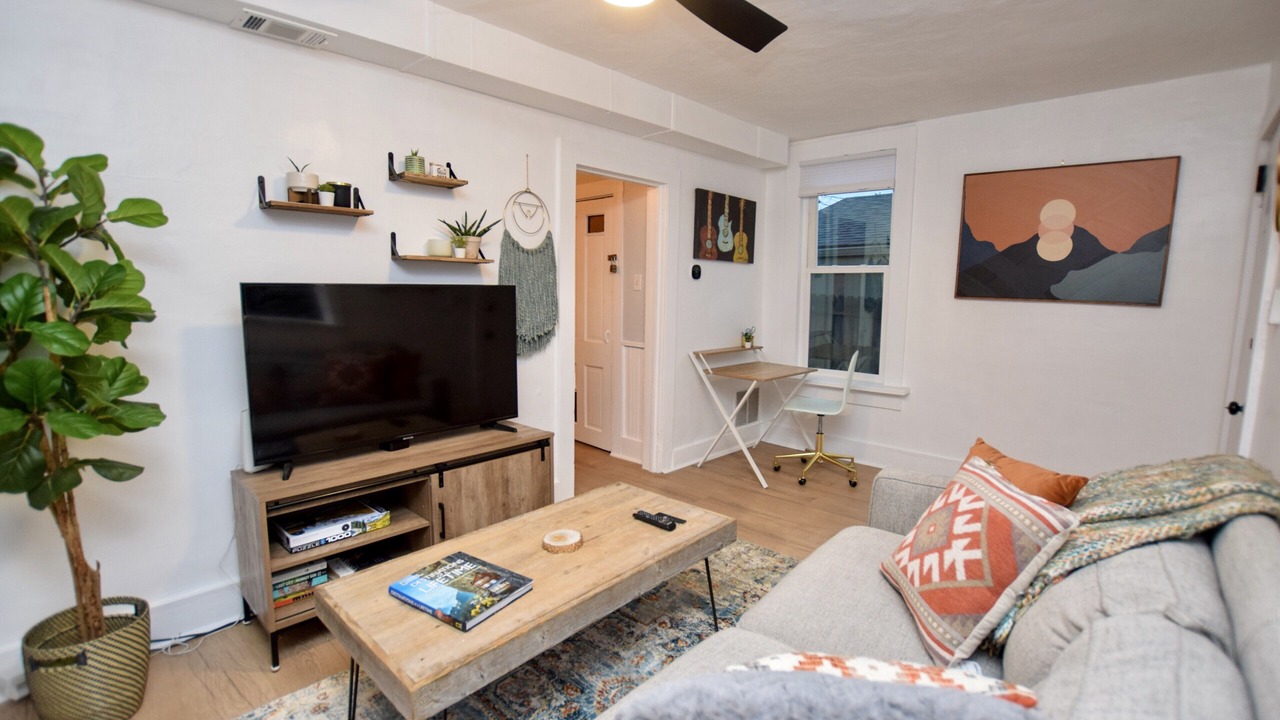Photo of Livingroom in Berkeley