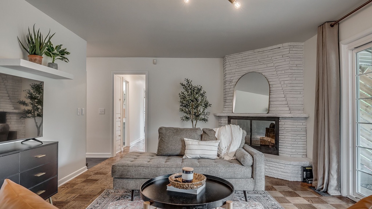 Photo of Livingroom in Central Oklahoma City