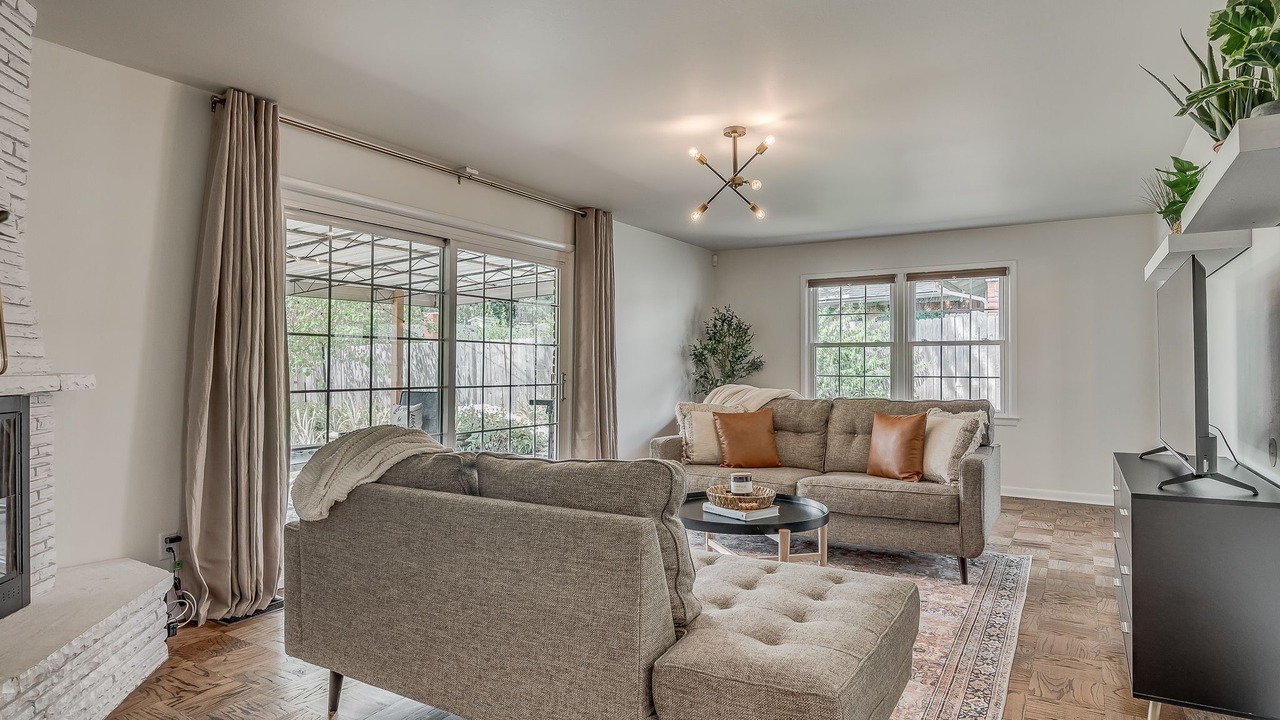 Photo of Livingroom in Central Oklahoma City
