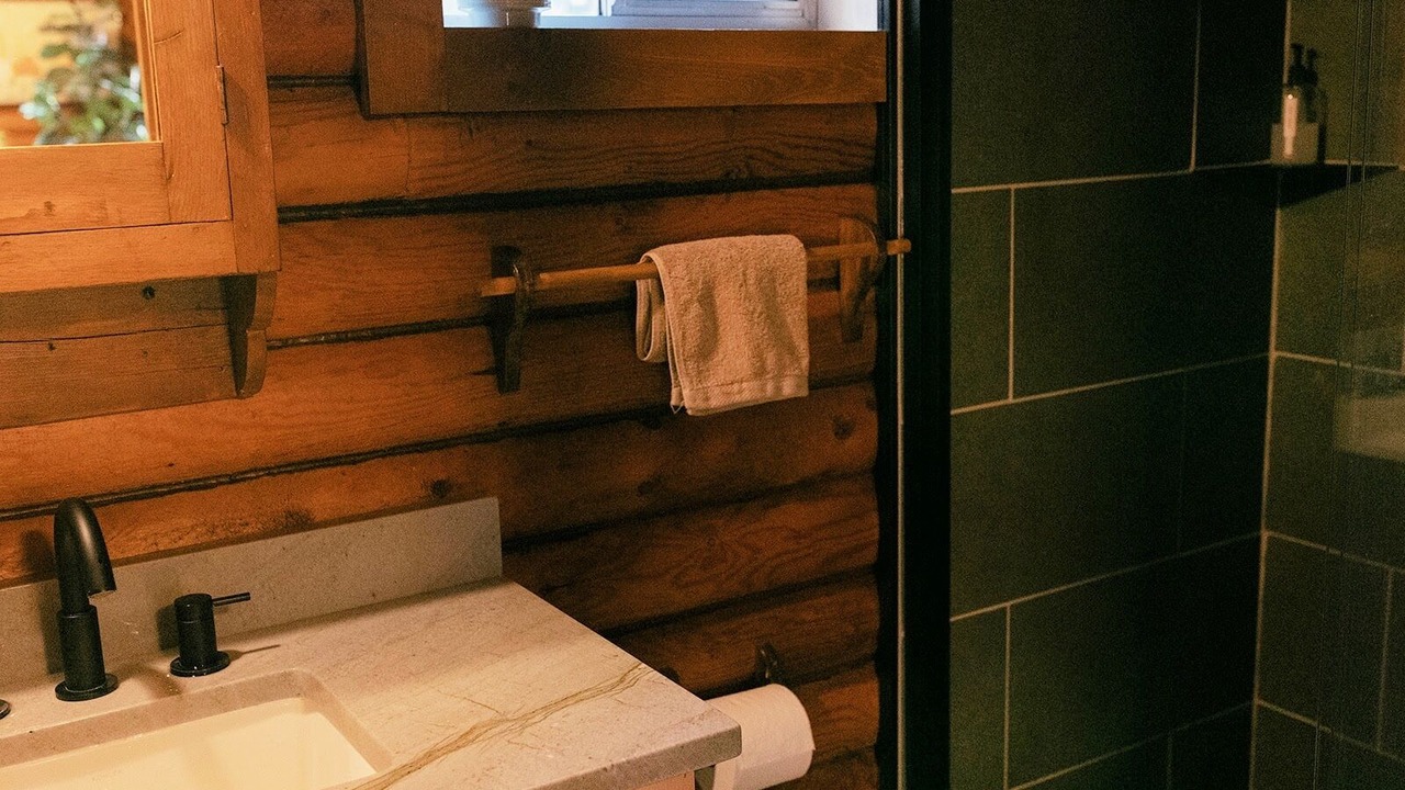 Photo of Bathroom in Garden Valley