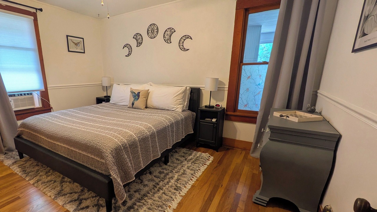 Photo of Bedroom in Capitol Hill