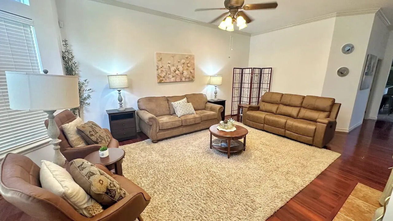 Photo of Livingroom in North Overton