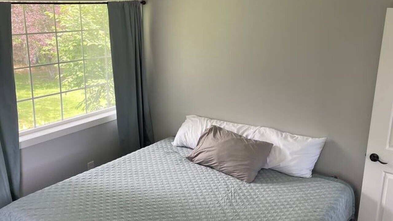 Photo of Bedroom in Marietta-Alderwood