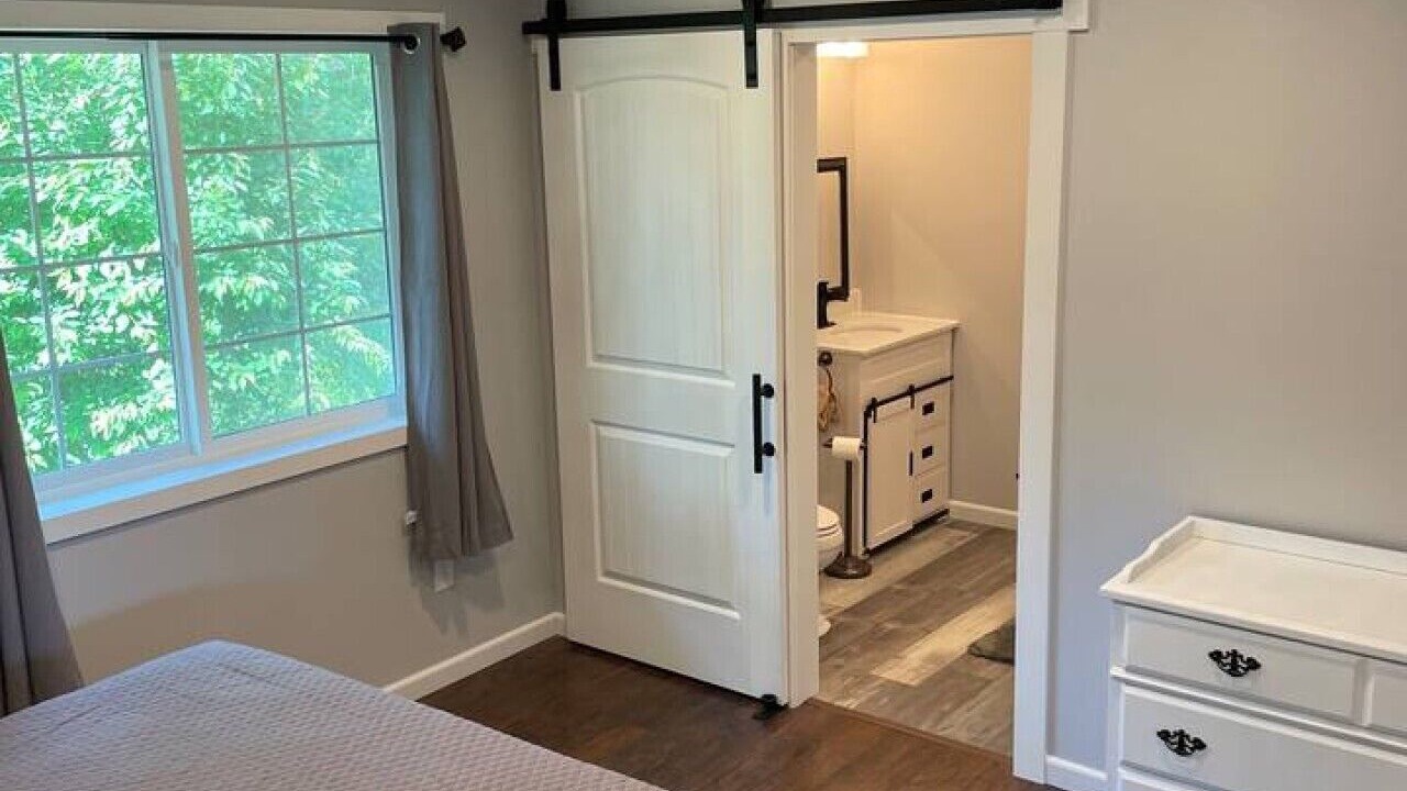 Photo of Bedroom in Marietta-Alderwood