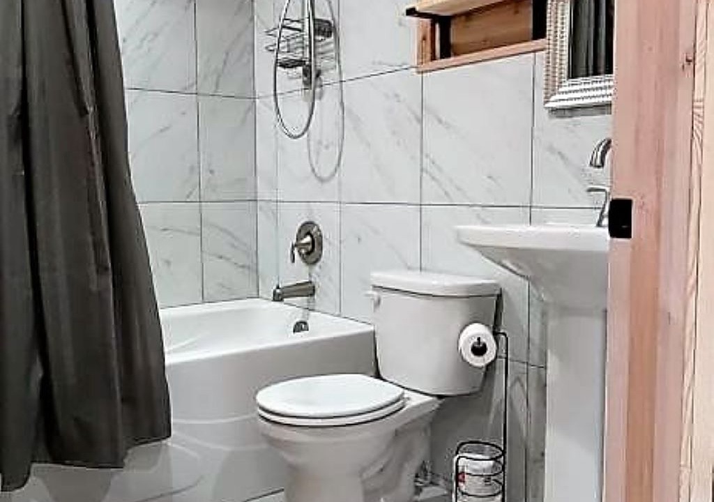 Photo of Bathroom in Davenport
