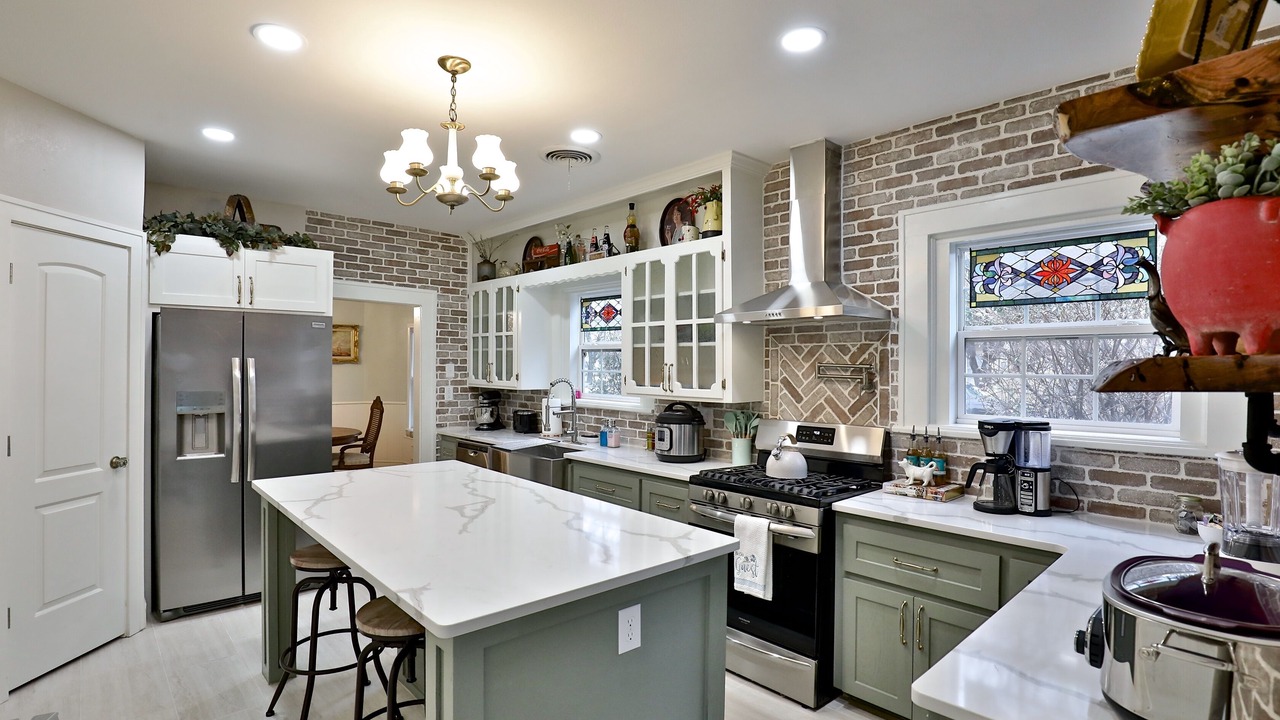 Photo of Kitchen in Elmwood Area
