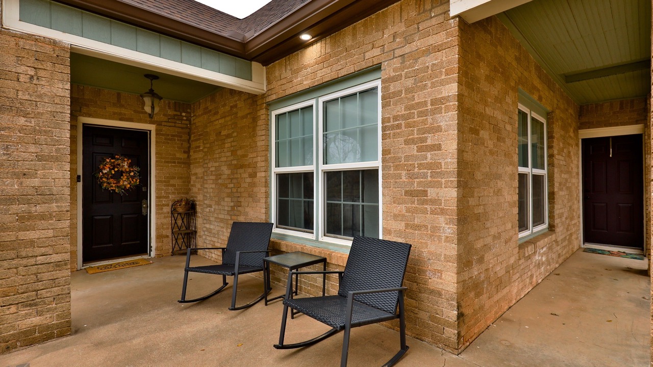 Photo of Patio Balcony in Elmwood Area