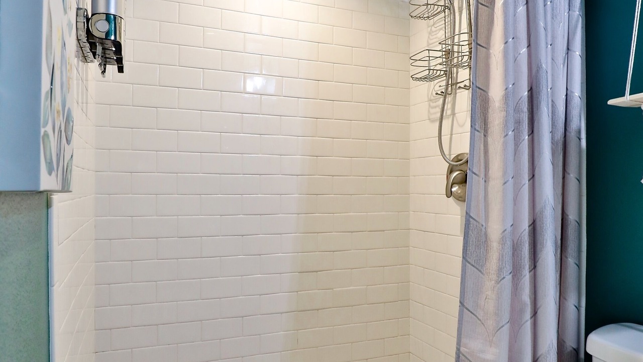 Photo of Bathroom in Elmwood Area