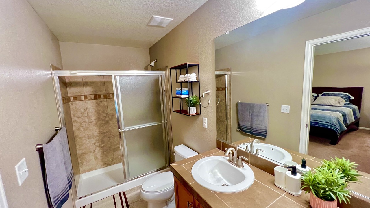 Photo of Bathroom in Dupont