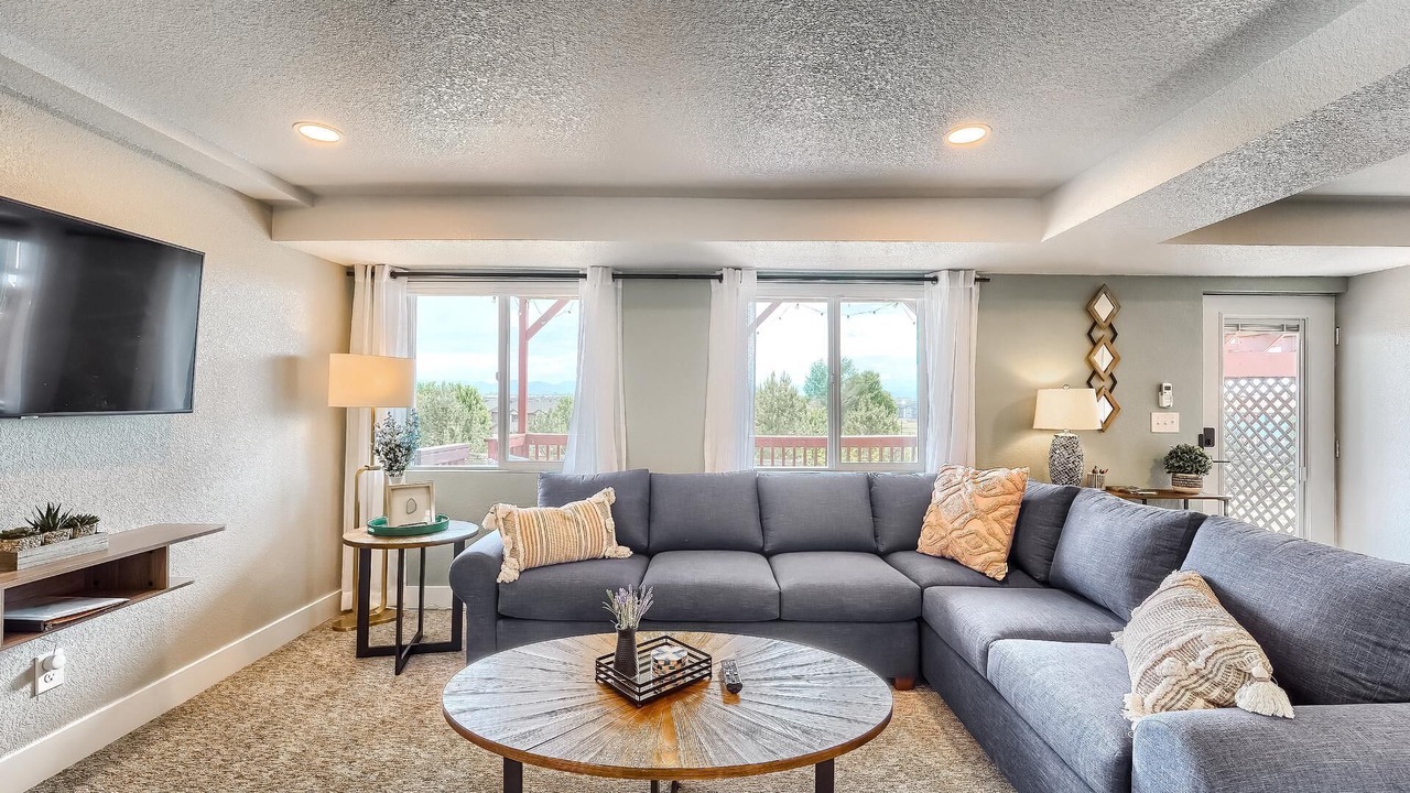 Photo of Livingroom in Erie