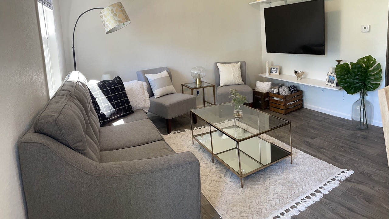Photo of Livingroom in Downtown Des Moines