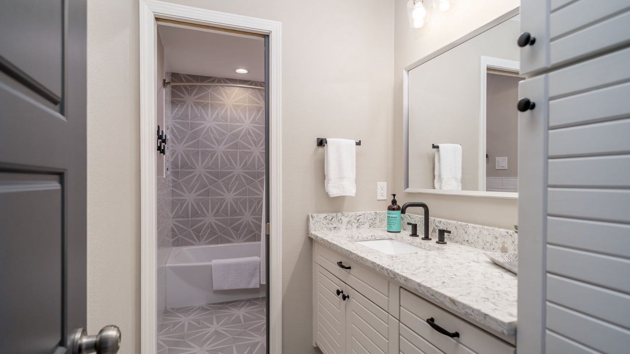 Photo of Bathroom in Lake Hamilton
