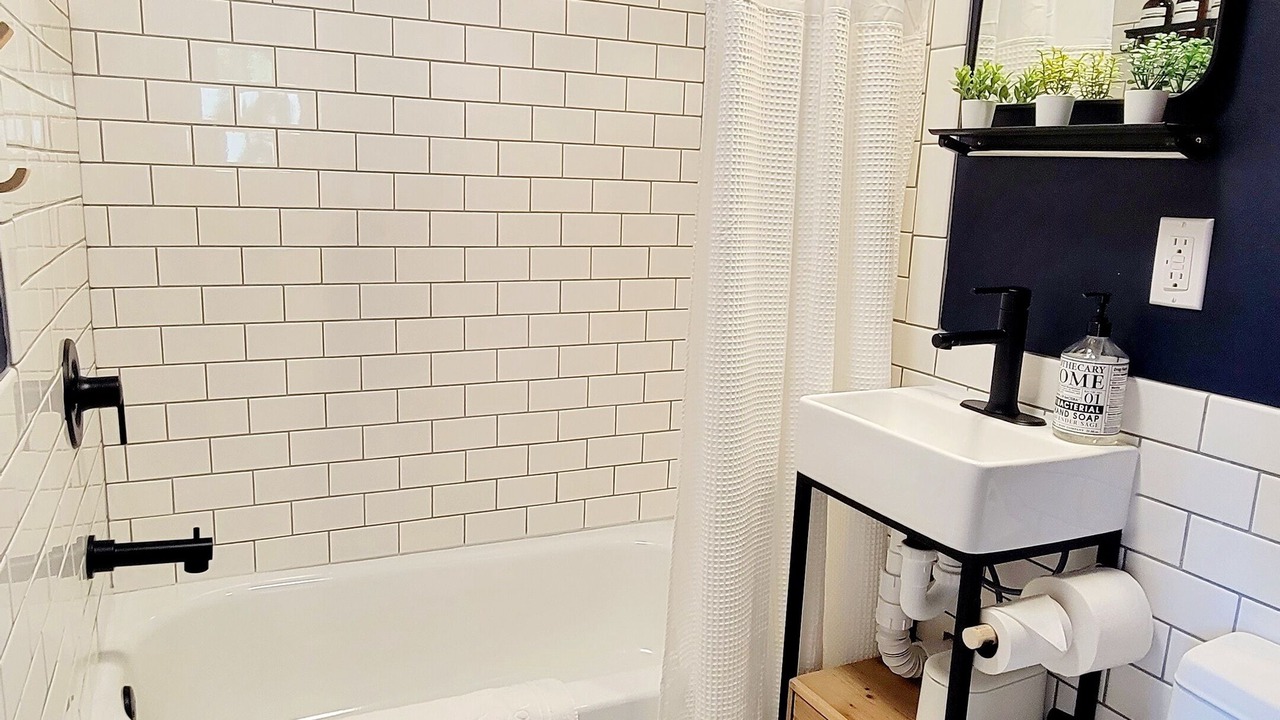 Photo of Bathroom in Des Moines