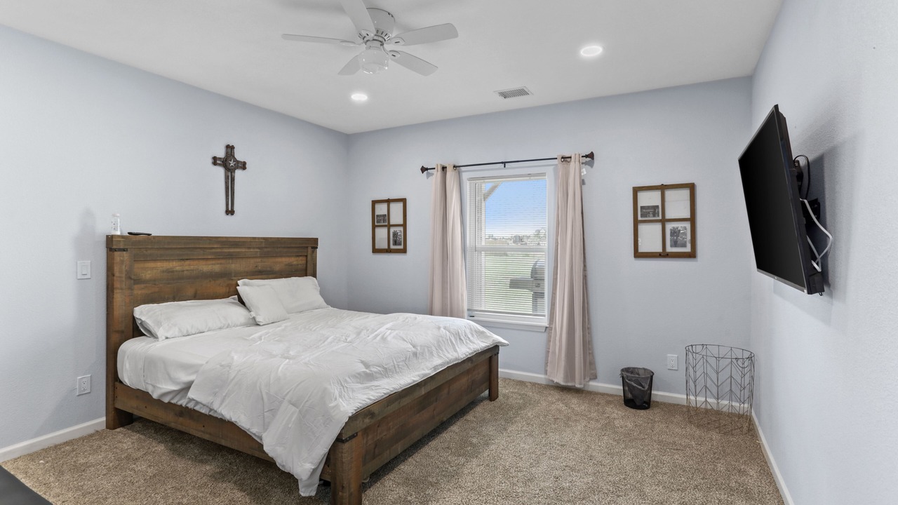 Photo of Bedroom in Joshua