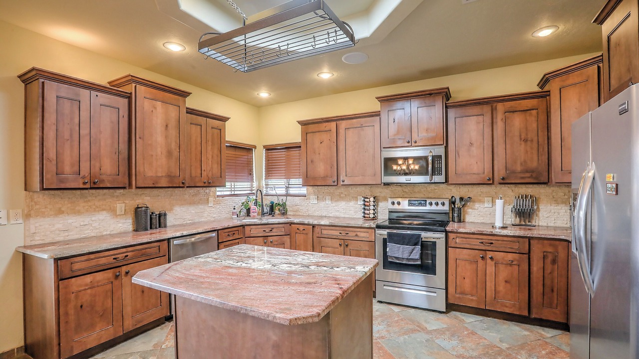 Photo of Kitchen in Alamogordo