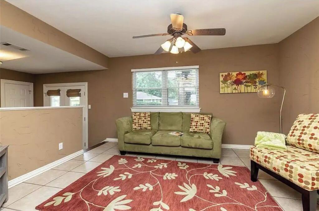 Photo of Livingroom in Bedford