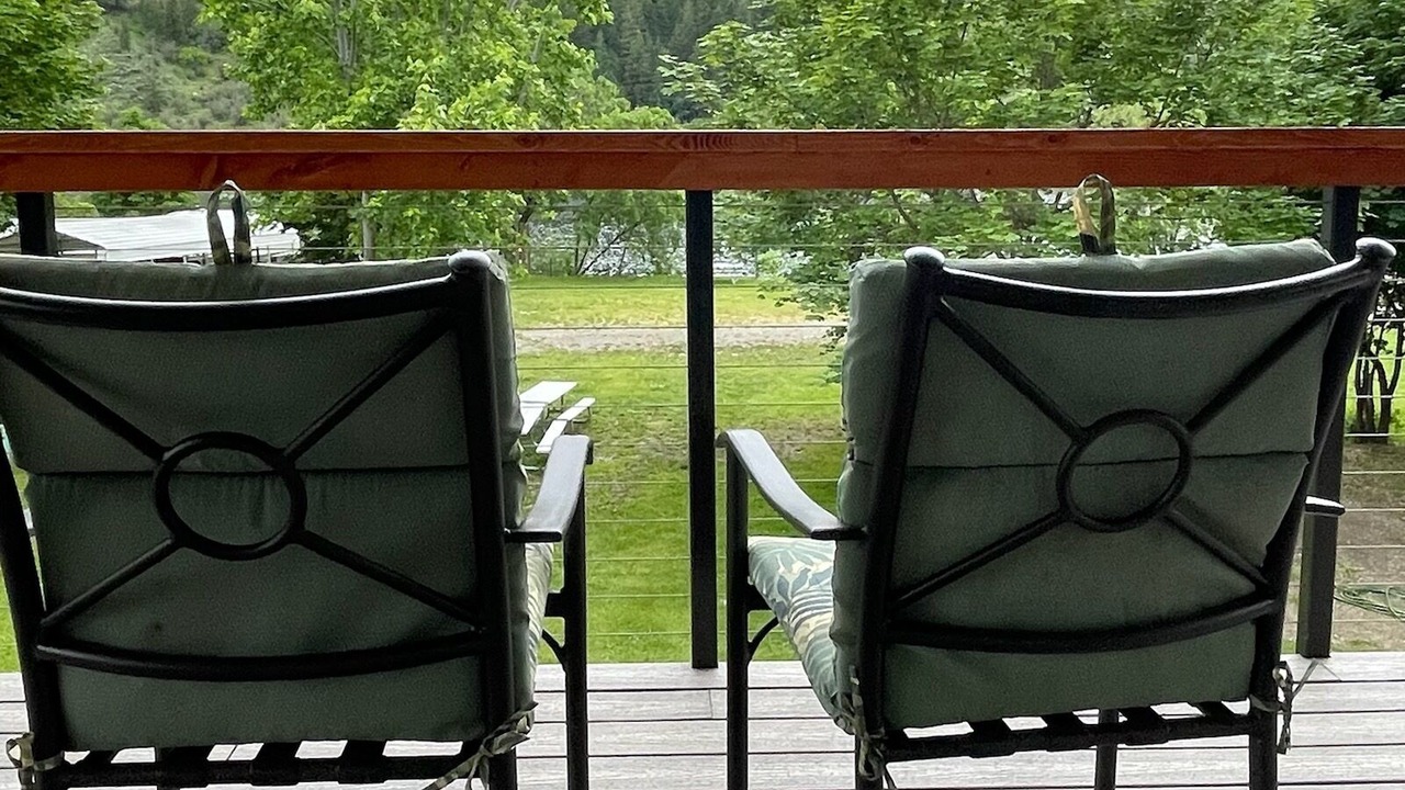Photo of Patio Balcony in Tonasket