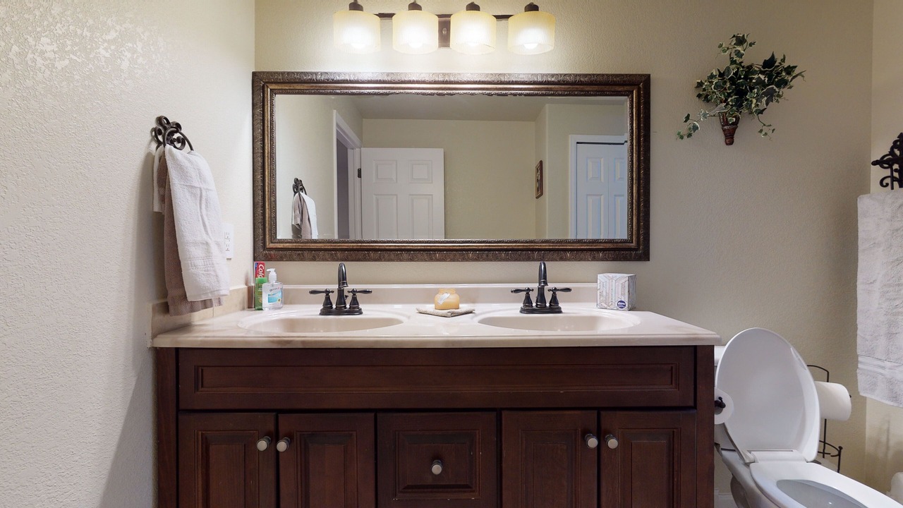 Photo of Bathroom in Northgate