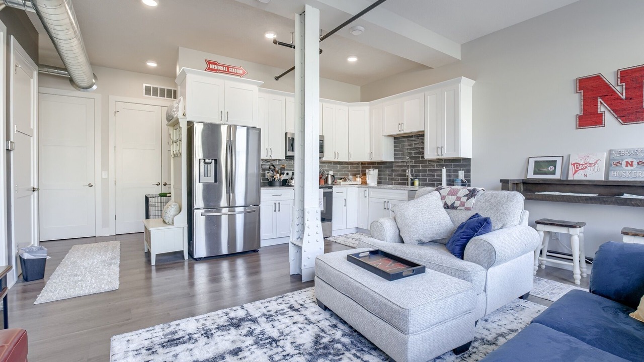 Photo of Livingroom in Downtown Lincoln