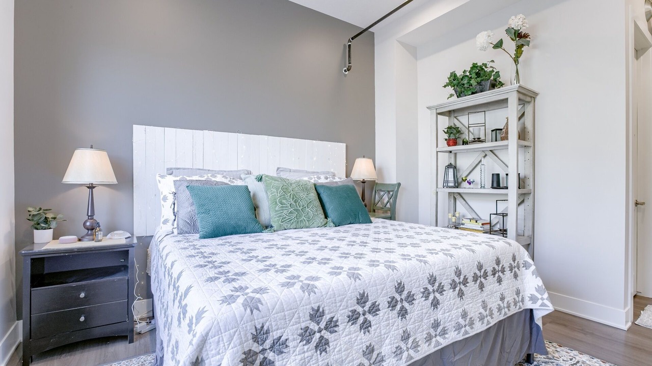 Photo of Bedroom in Downtown Lincoln