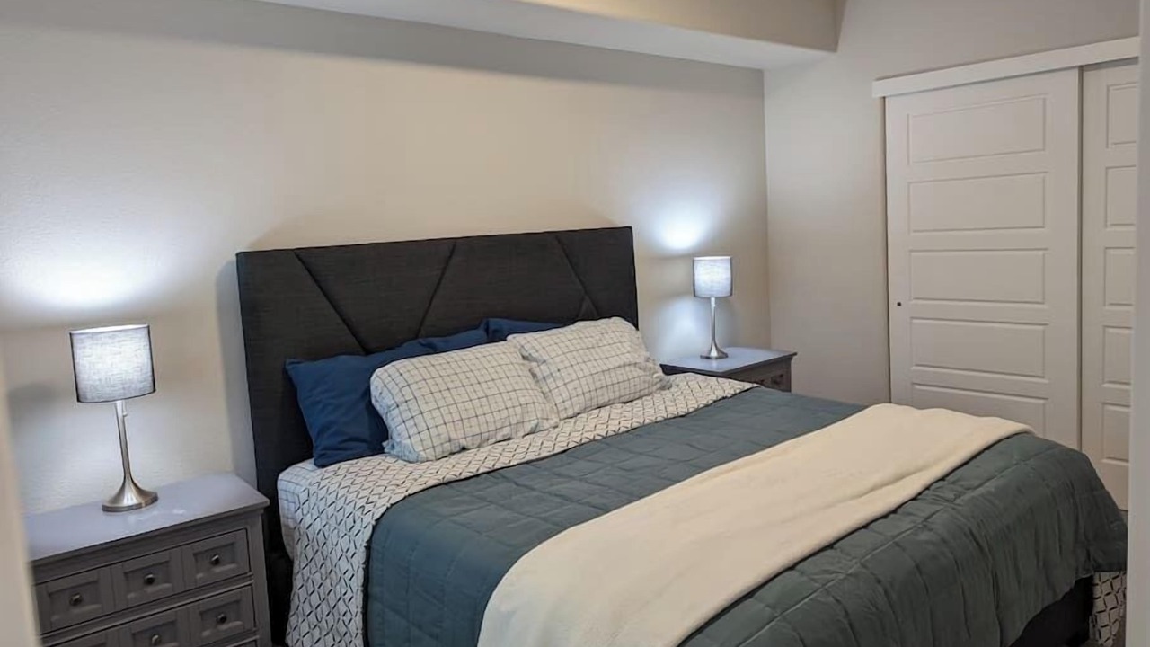 Photo of Bedroom in Old Town North