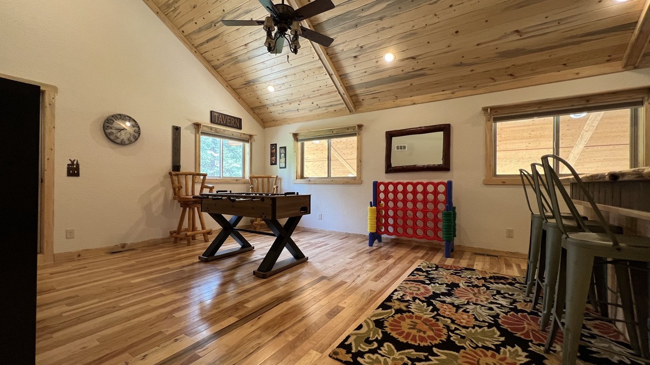 Photo of Bedroom in Garden Valley