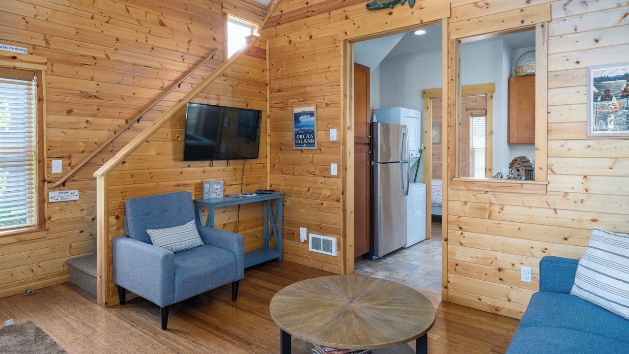 Photo of Livingroom in Eastsound