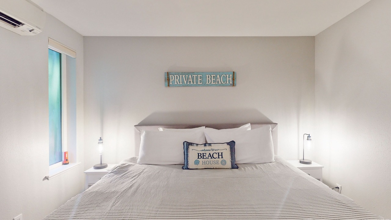 Photo of Bedroom in Suquamish