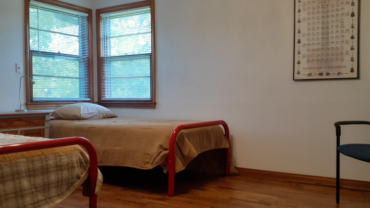 Photo of Bedroom in Centerville