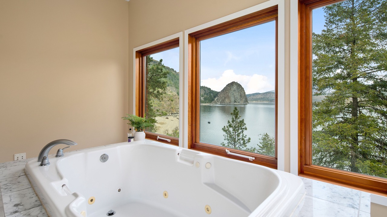 Photo of Bathroom in Wilbur