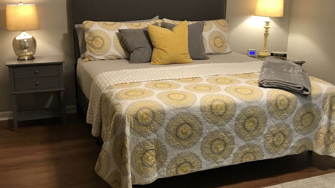 Photo of Bedroom in Lake Hamilton