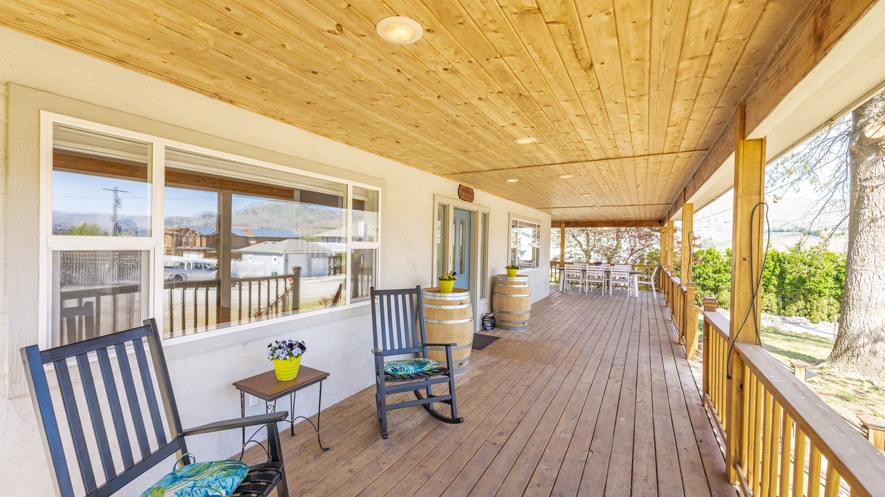 Photo of Patio Balcony in Chelan