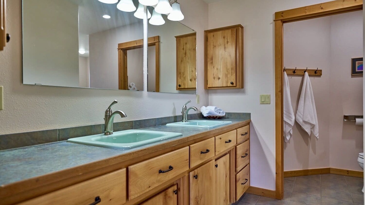 Photo of Bathroom in Joseph