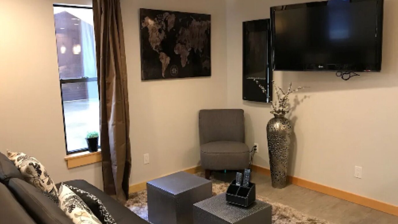 Photo of Livingroom in Whittier