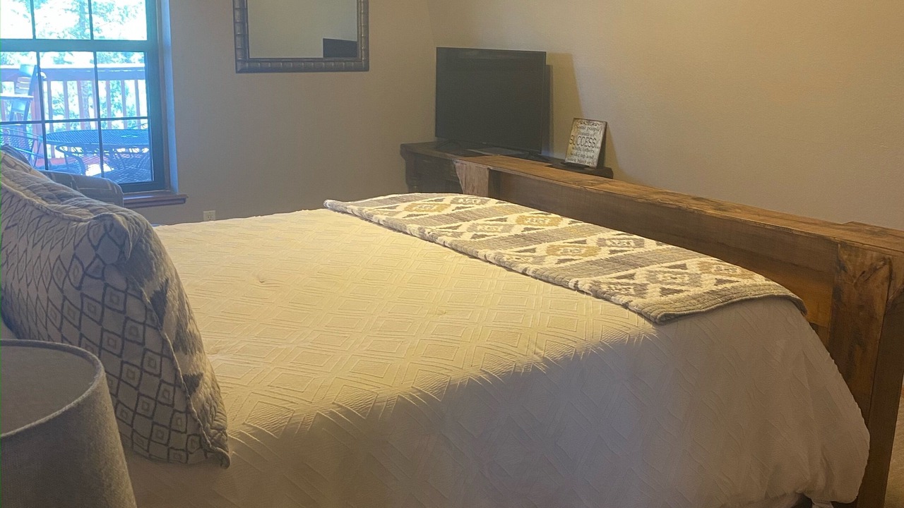 Photo of Bedroom in Ruidoso