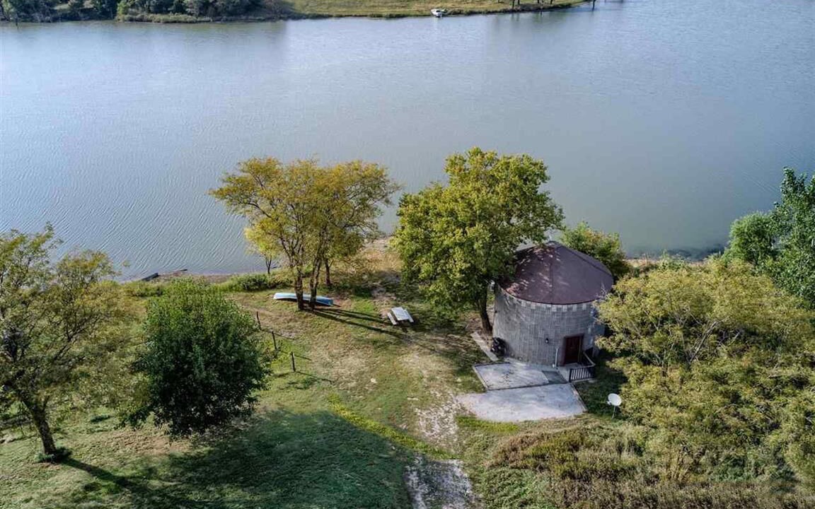 Photo of Outdoor in Holmesville