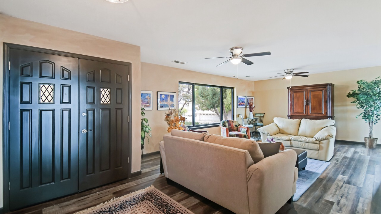 Photo of Livingroom in Rio Rancho