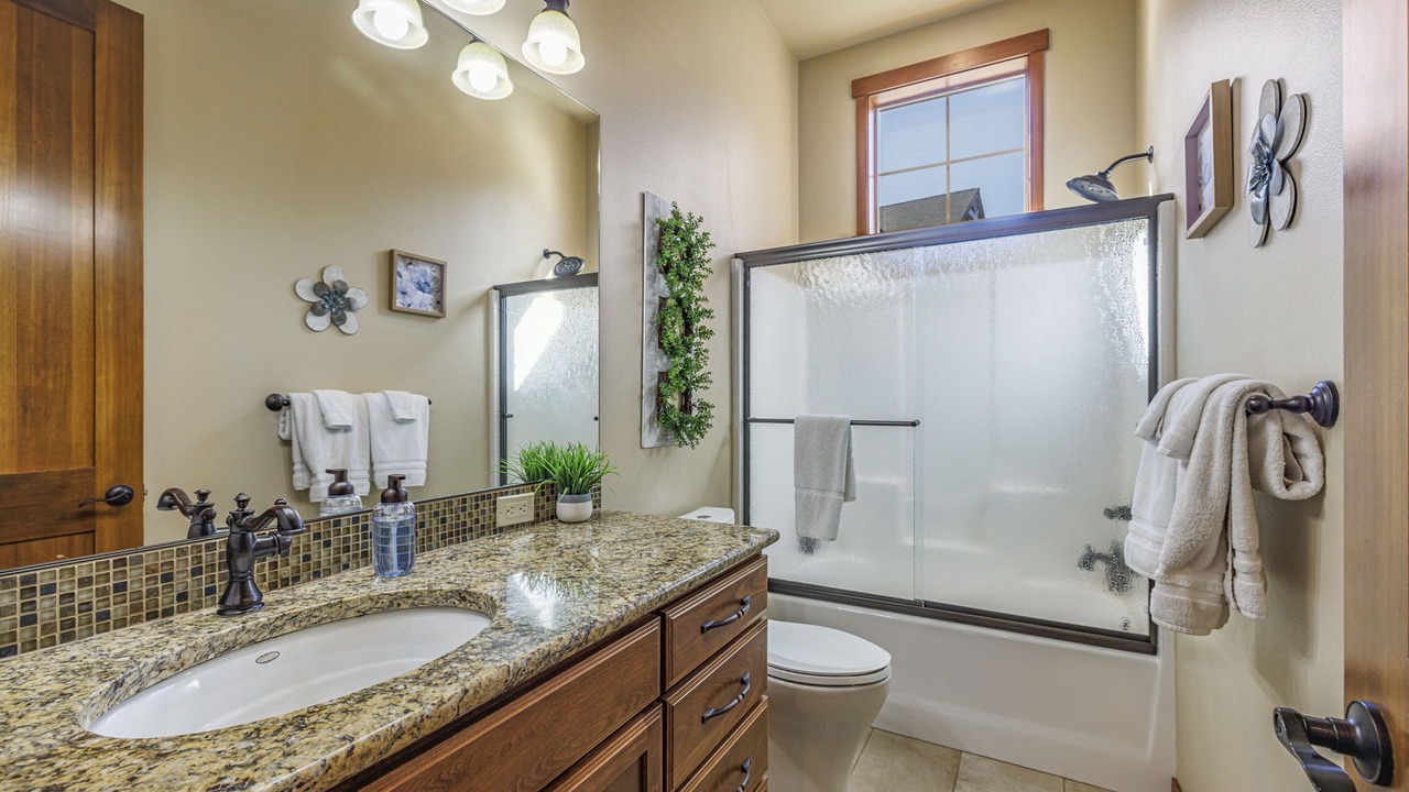 Photo of Bathroom in Cle Elum
