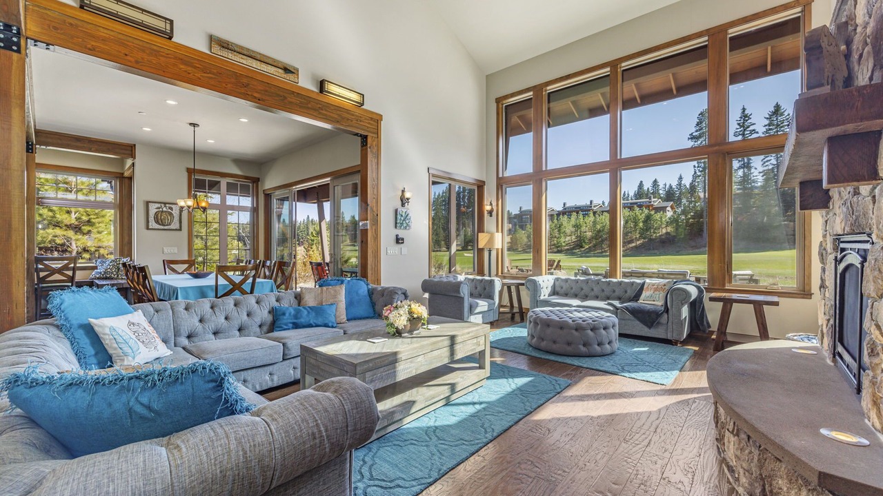 Photo of Livingroom in Cle Elum