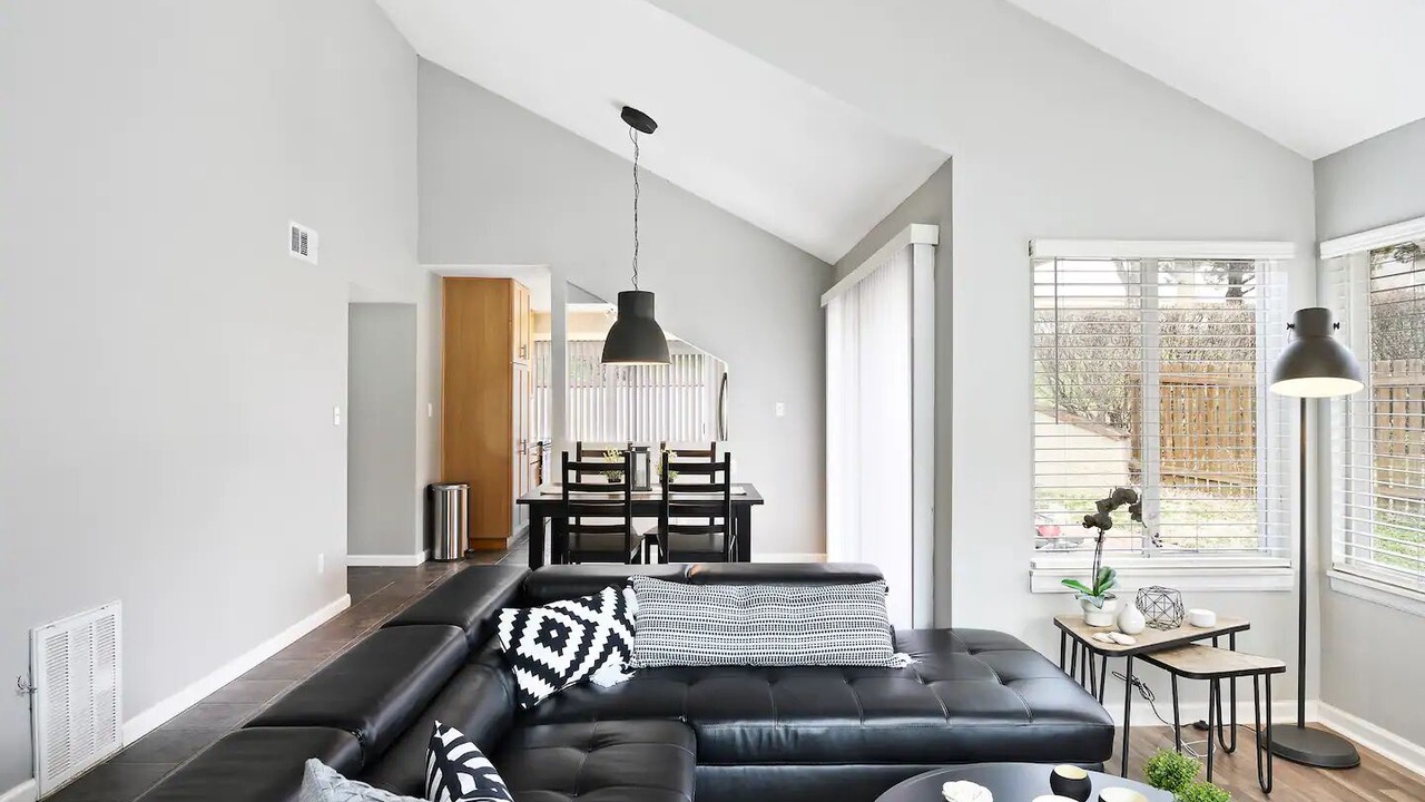 Photo of Livingroom in Kansas City