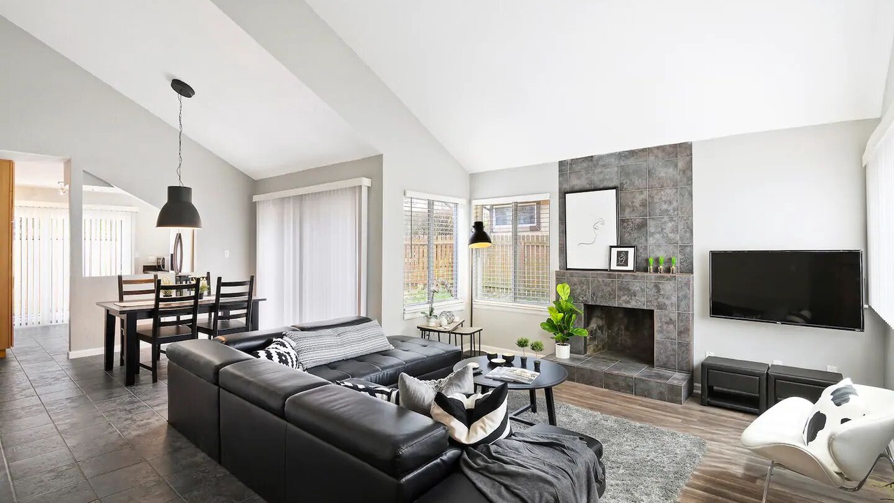 Photo of Livingroom in Kansas City