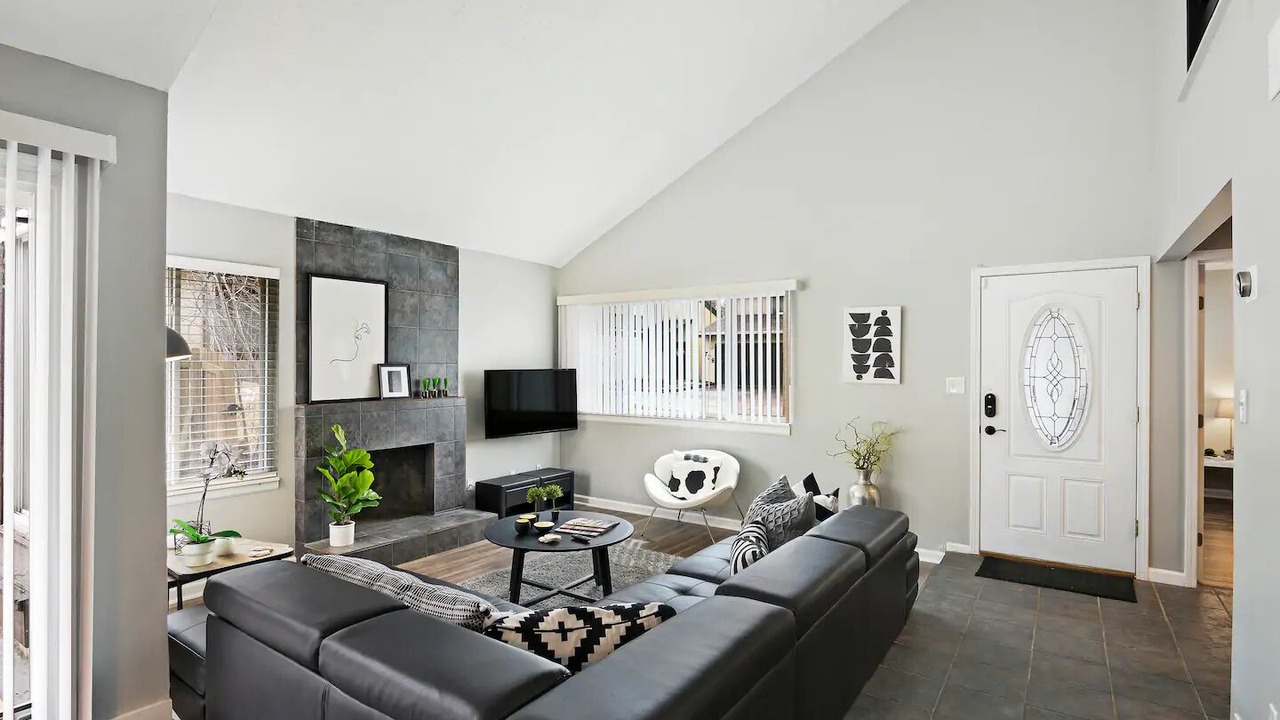 Photo of Livingroom in Kansas City