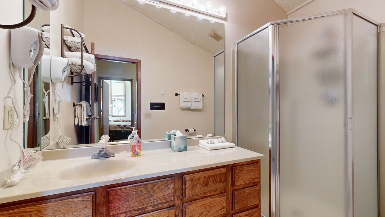 Photo of Bathroom in Silvercreek