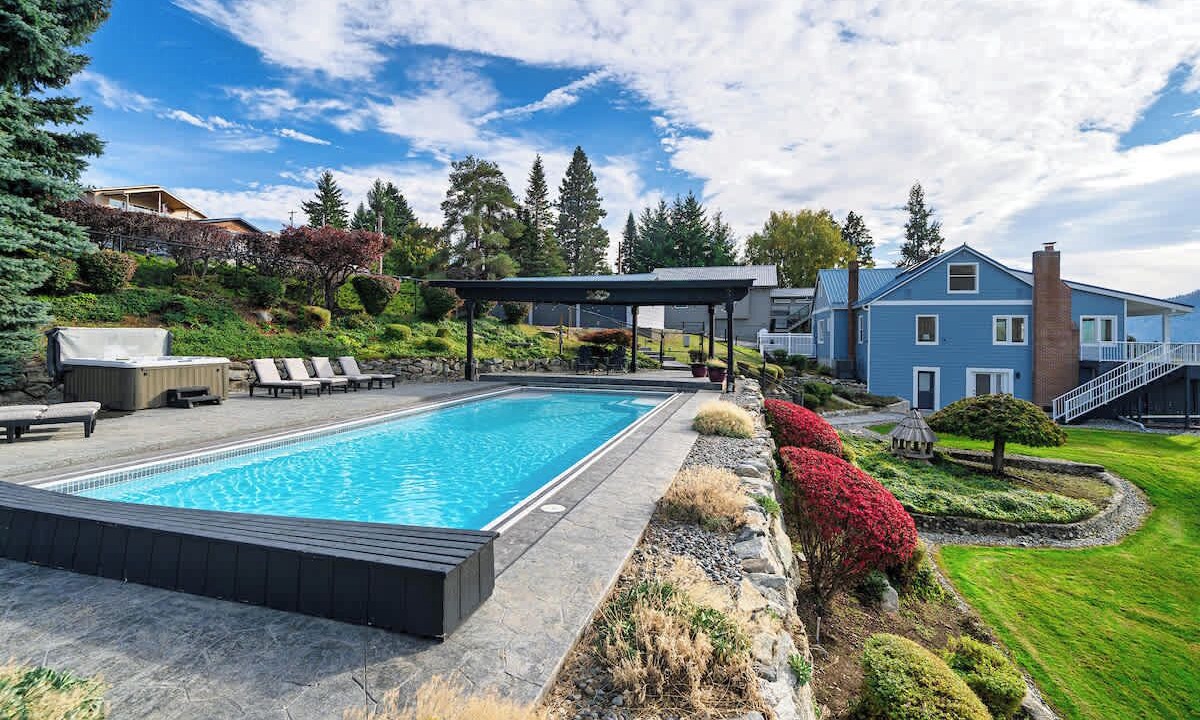 Photo of Outdoor in Manson